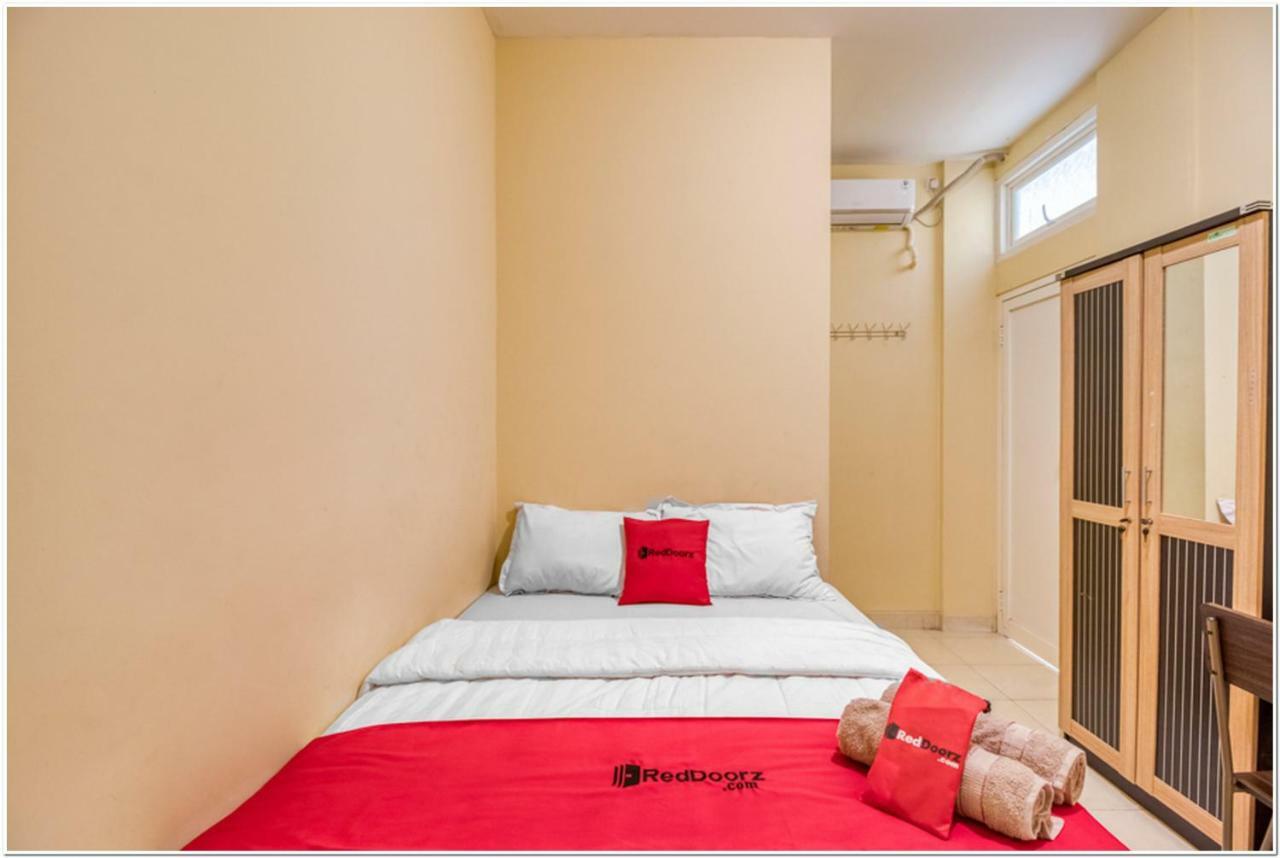 Reddoorz Near Ramai Mall Malioboro Yogyakarta Exterior photo